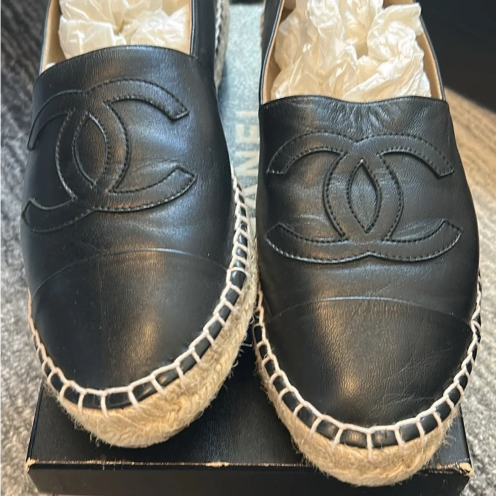 CHANEL Black Leather Espadrilles with CC Logo - Size 42